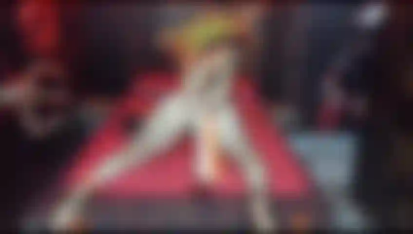 Me espanque nua de cachorrinho.