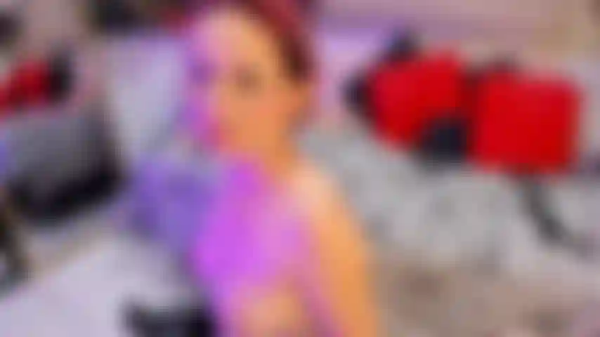 Deepthroat tão molhada.