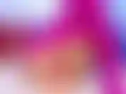 Mini pênis ignorando e assistindo fotos de pau preto grande, estou ignorando você e assistindo paus grandes no meu telefone, então vou me masturbar.