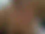 Filmada espontaneamente montando um vibrador. Eu mesma segurei o telefone, por isso ele balançou.