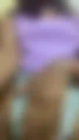 Esfrego e dedilho minha buceta, amor.