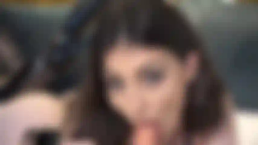 Sou dona de você completamente quando te agarro pelas bolas...