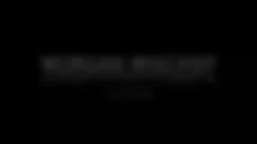 Pingando e esfregando loção em todos os meus peitos empinados!