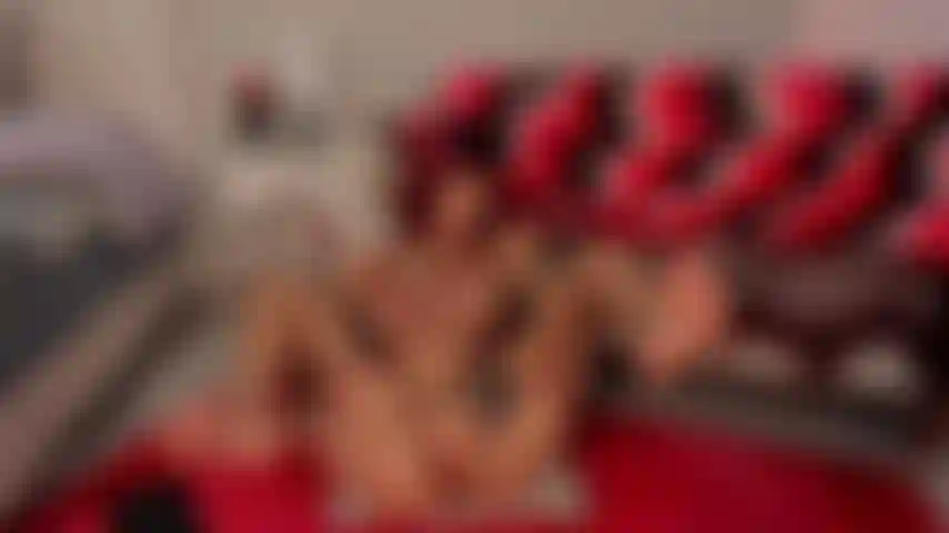 fingering juicy pussy