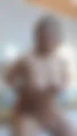 Quero cavalgar seu pau assim.