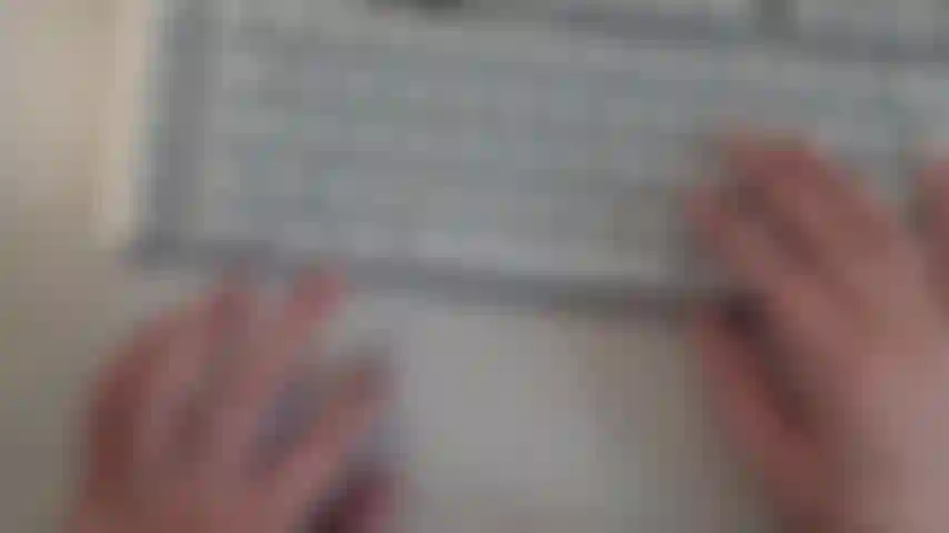 Teclado asmr ignora golpe