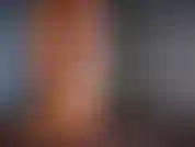 Foco nos meus pés. Você só pode gozar nos meus pés. Já que você quer ser meu pezinho bom, vai comer sua porra.