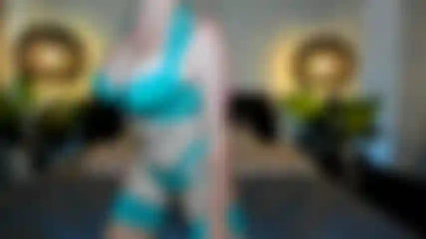 Viva sph. Você sabe que nunca conseguiria agradar uma mulher como eu. Vou te mostrar o quanto adoro pau grande e você vai ouvir o quanto me diverti no final de semana passado com ele. Você terá que trabalhar muito para me ver mais porque você não é um homem de verdade.