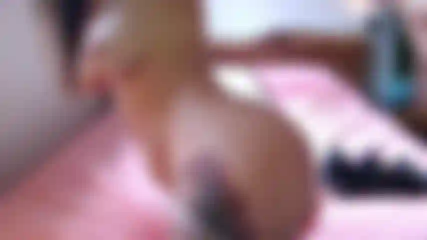 17. Espanque minha bunda grande, vaqueira reversa com contagem regressiva.