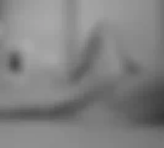 Veja alguém controlar minha vibração e me fazer gozar forte.