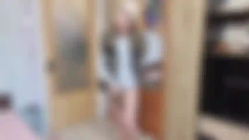 Fetiche por suéter, esfregar buceta, transar em casaco de pele.