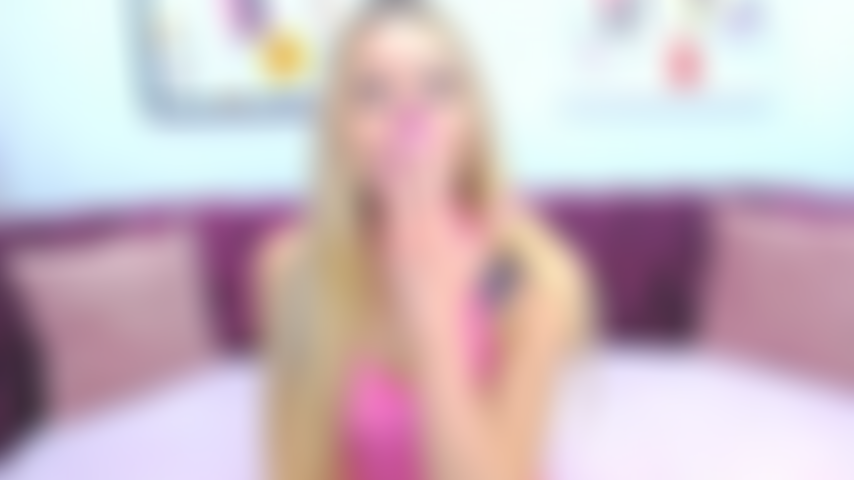 Uma boneca barbie nua de verdade.