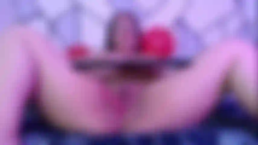 Buceta grande molhada.