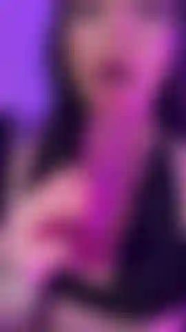 Foda minha garganta e buceta de perto.