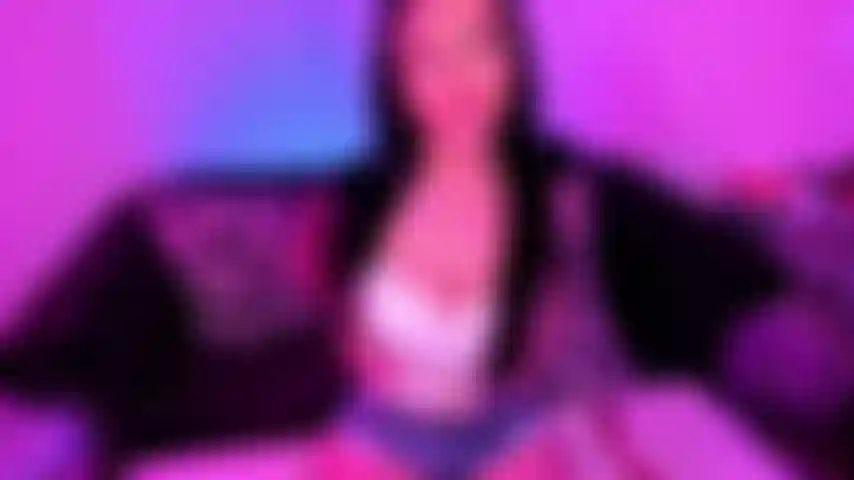 Me amordace com seu pau, me chicoteie e me foda profundamente.