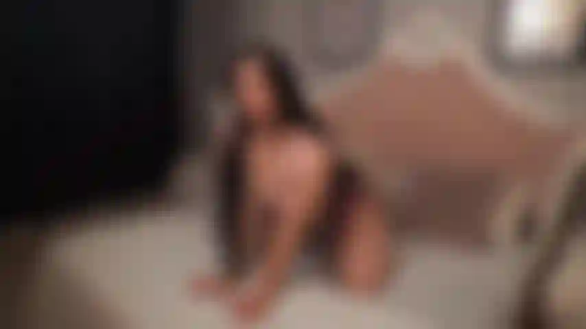 I love getting your attention by teasing you with my gorgeous body