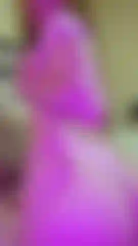 Tonight I surrender to calm and temptation. I move slowly, savoring every glance, every second you choose to stay with me. My body reveals itself subtly, highlighting my natural curves and that confidence that comes without needing to say too much.