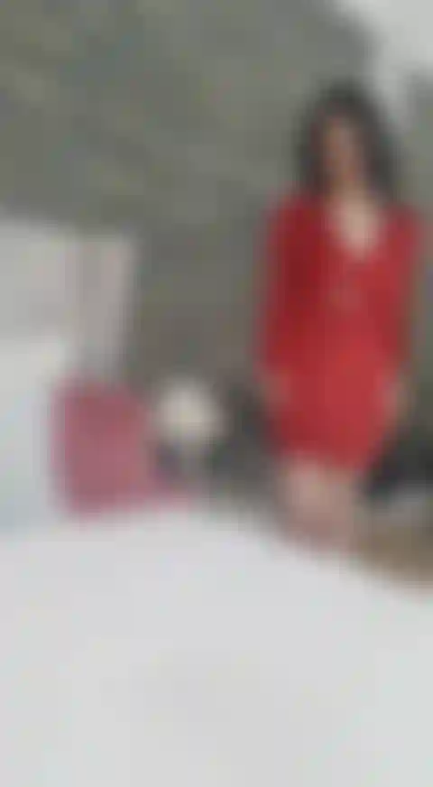 Dama de vermelho!