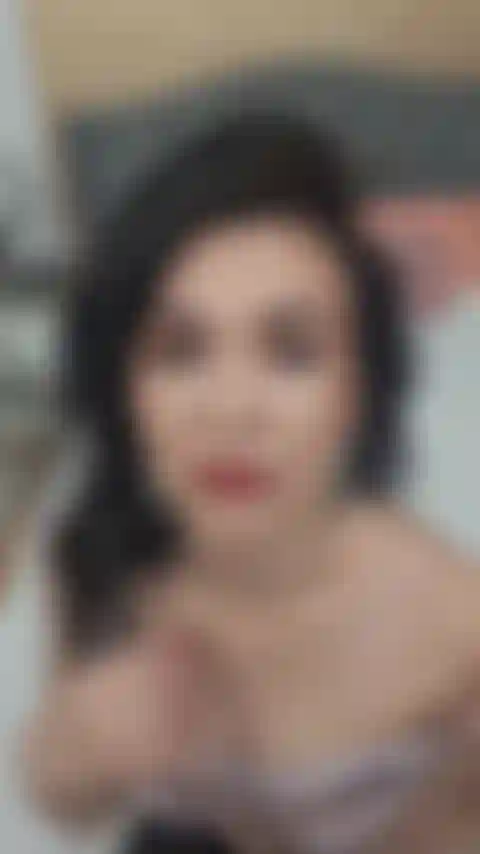 Preciso de você e quero você nua entre minhas pernas agora mesmo.