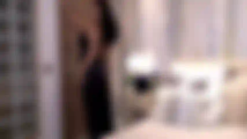 Sedução e provocação de cetim, totalmente banhar você com minha sensualidade sensual.