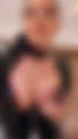 Sedução de látex (asmr).