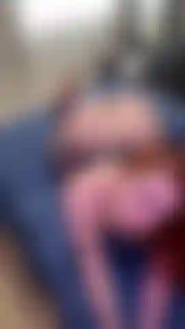 Você ama quando minha bunda treme como gelatina.