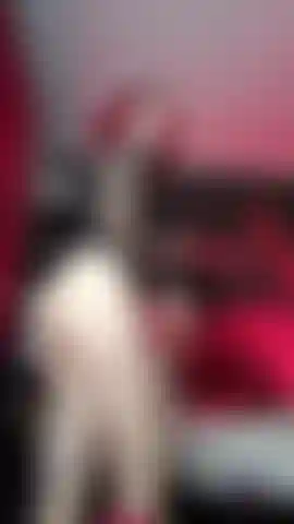 Bata com muita força.