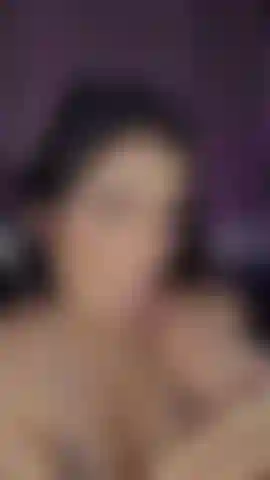 a beauty latina suck a huge and fat dick