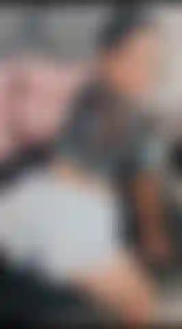 Minha bunda amontoada na sua cara.