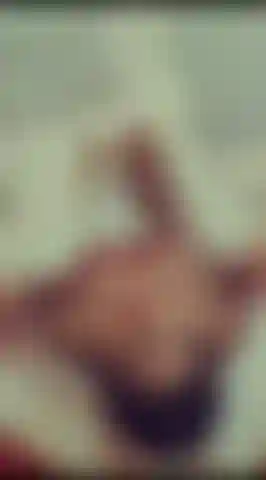 Um orgasmo por dia é a chave da alegria.