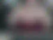 Garganta funda e cuspo nas minhas peitinhas ddd enormes!!