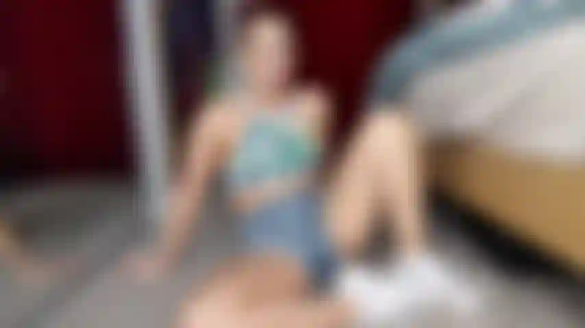 Pov footjob enquanto brinco com minha buceta.