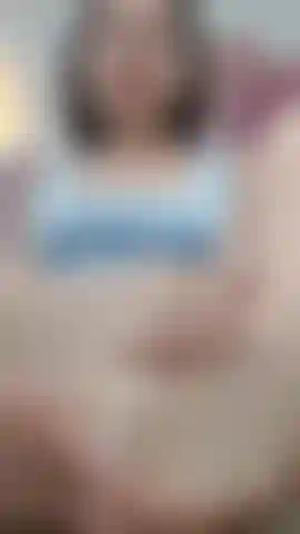 Feel the softness of my feet dominating this naughty game, masturbating my dildo as if it were yours, while I imagine how I would make you explode ððð