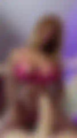 Blow me a kiss, i would blow your MIND