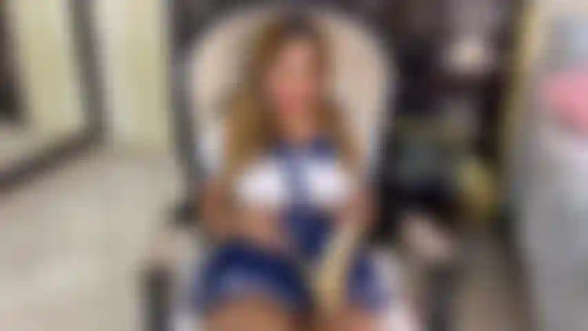 Essa estudante travessa foi punida por se comportar mal.