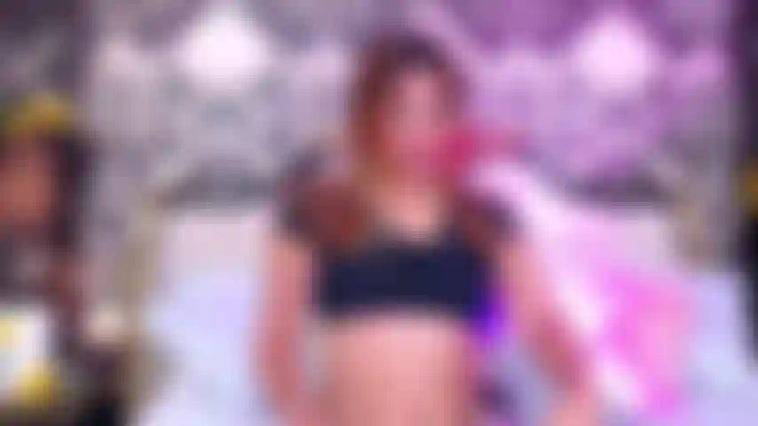 1, 2, 3 Quantos dedos você acha que consigo enfiar na minha buceta.