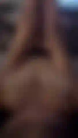 Bela visão em pov dos meus seios quicando em câmera lenta.