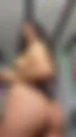 Movimentos sensuais... Quer me dar uma palmada?