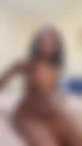 Naked twerking this ass