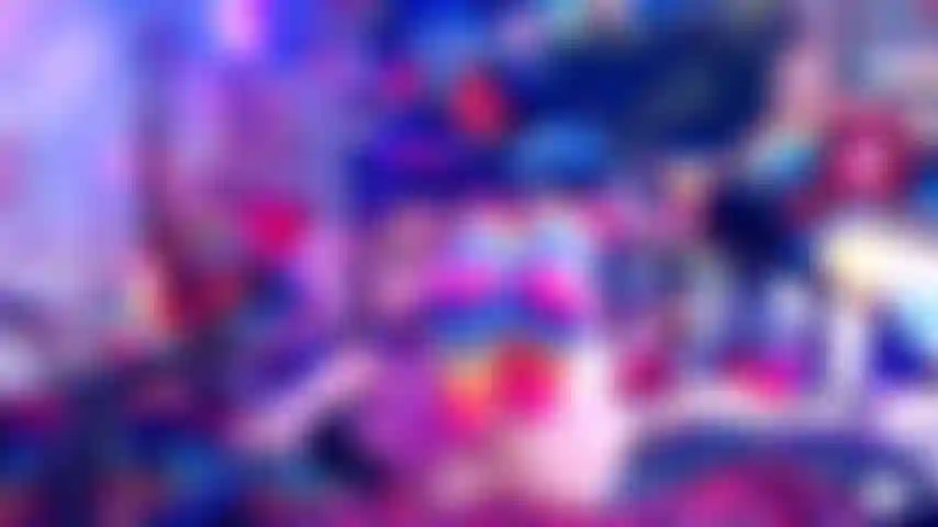 Encorajo o esperma com a língua para fora, usando meias até o joelho.