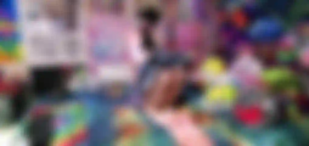 2 Min sexy upskirt calcinha flash 2024.