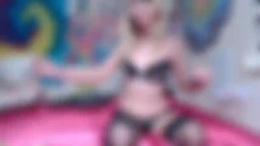 Eu meu novo dildo de confete claro é completamente testado em todos os meus 3 buracos.