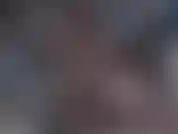 Fetiche por pernas com meia arrastão sexy e strip-tease de lingerie, além de garganta profunda e gozada nos calcanhares.