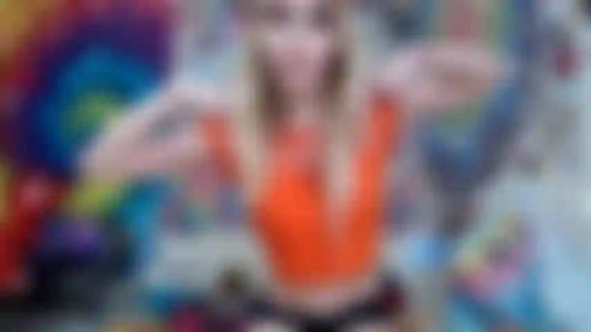 Bíceps surpresa provocam fetiche por músculos pequenos.