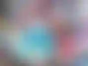 Em um momento a princesa está em seu lindo vestidinho de princesa.. E no próximo.. Puf! A roupa sai e a coroa volta a colocar.. Olha só! :).