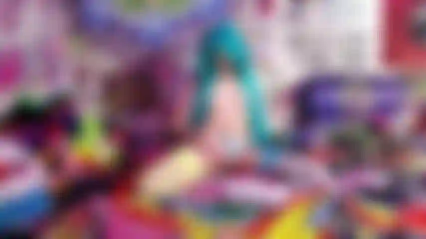 Só a dica: provocação safada de pau + jogo de varinha/calça de seda.