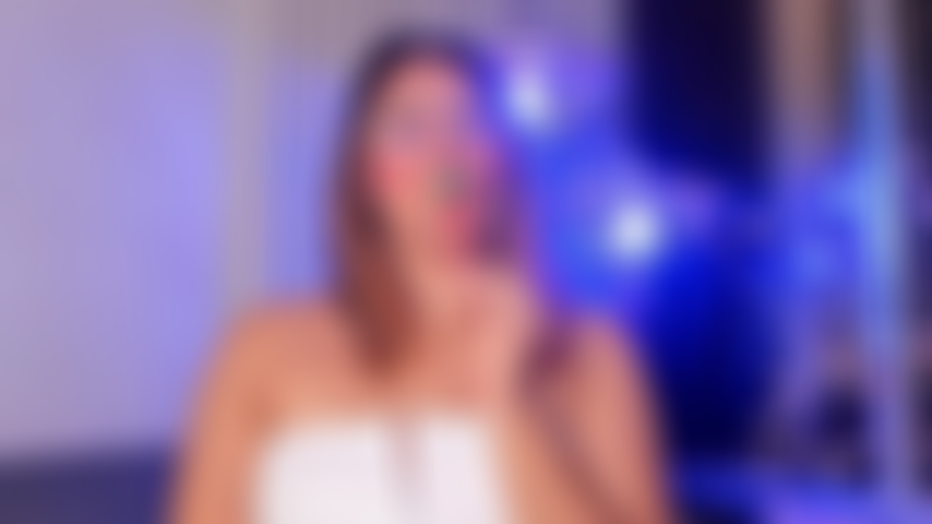 Chupando seu pirulito.