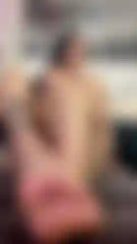 Brinco com meus pés.