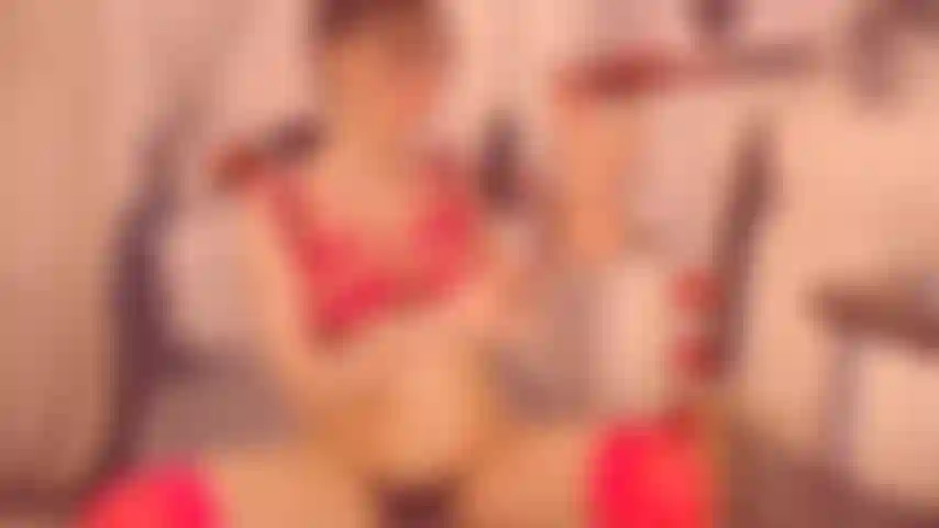 35 Brinco anal mínimo com vários brinquedos.