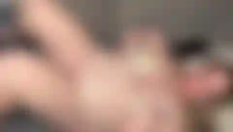 A máquina de foder me faz esguichar muito.